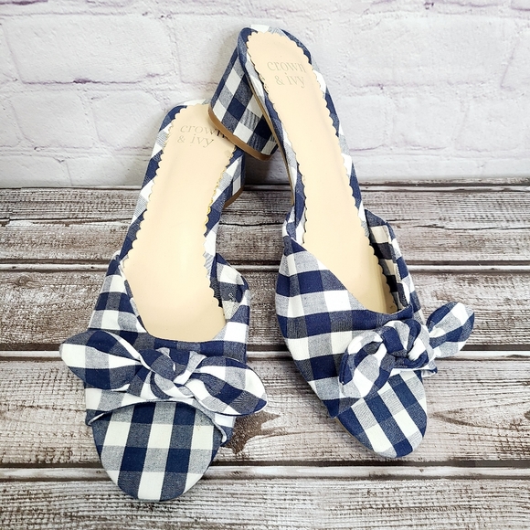 crown and ivy white heels